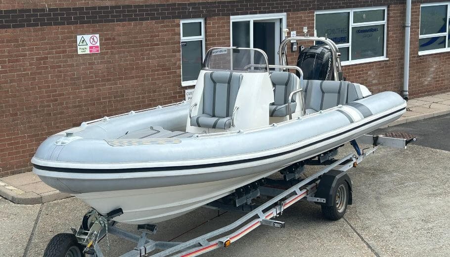 Used approved, 6.8m Cobra Nautique 