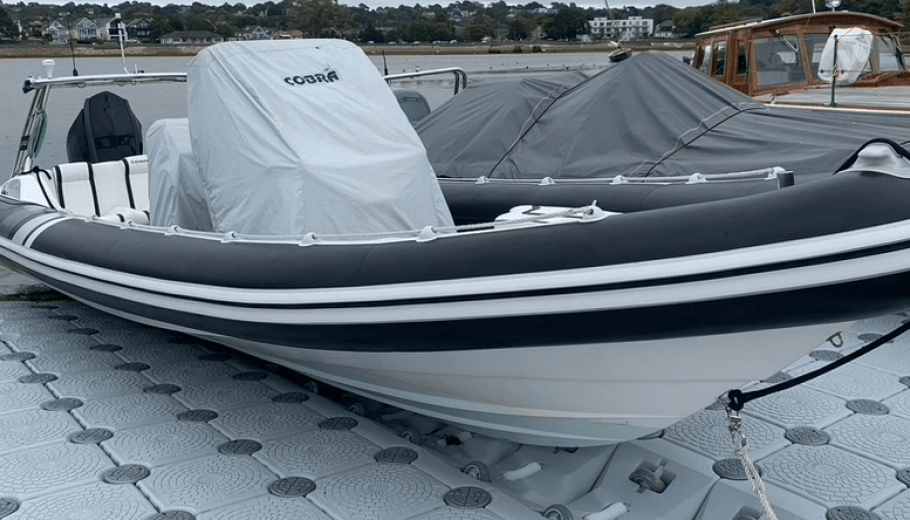 2009 cobra nautique - 8.0